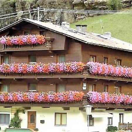 Haus Ria Apartment Solden Bagian luar foto