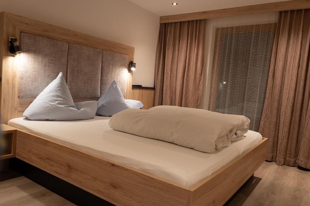 Haus Ria Apartment Solden Bagian luar foto